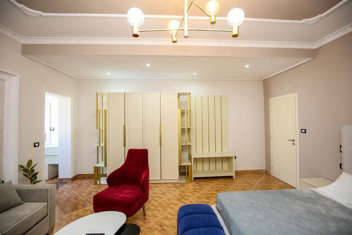Room 17 of 51