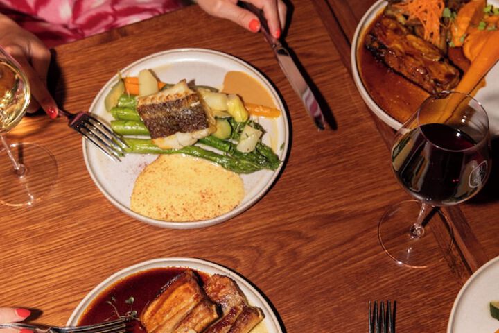 Dining 58 of 72