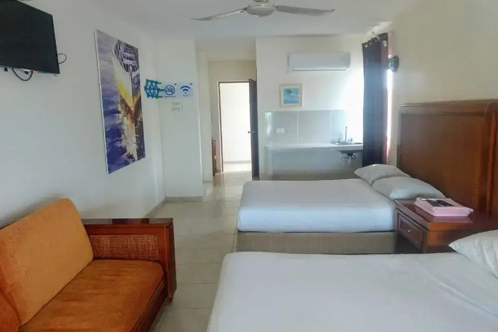 Room 5 of 15
