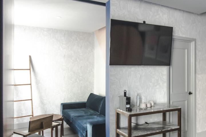 Room 16 of 42
