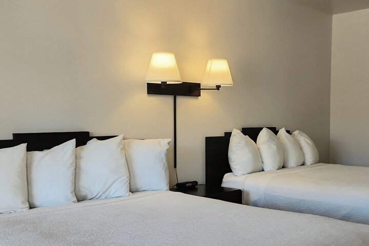 Room 5 of 25