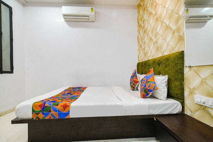 Room 15 of 21