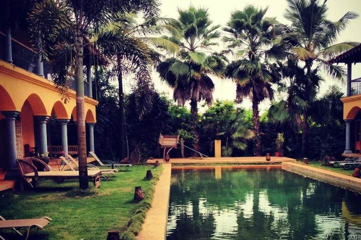 Pool 79 of 129