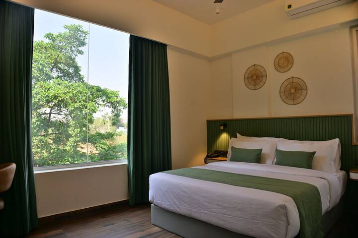Room 6 of 37