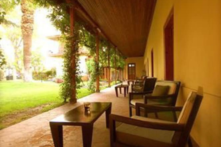 Hotel Exterior 75 of 81