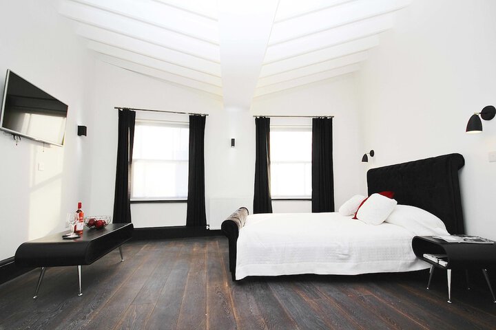 Room 5 of 27