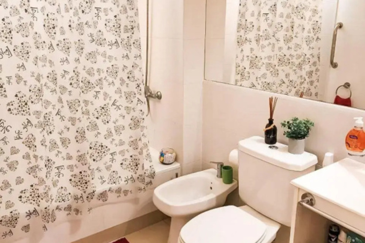 Room 11 of 20
