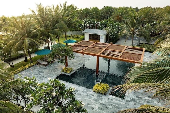 Pool 57 of 197
