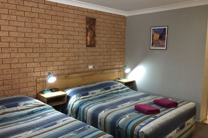 Room 32 of 44