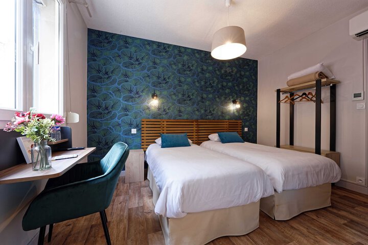 Room 13 of 60