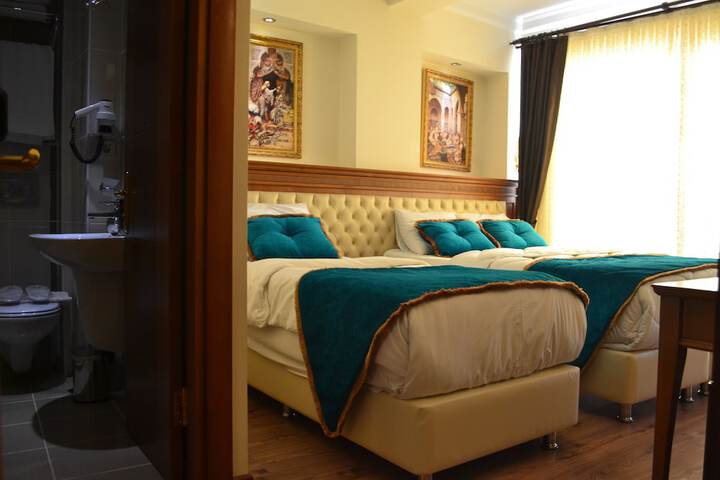 Room 27 of 63