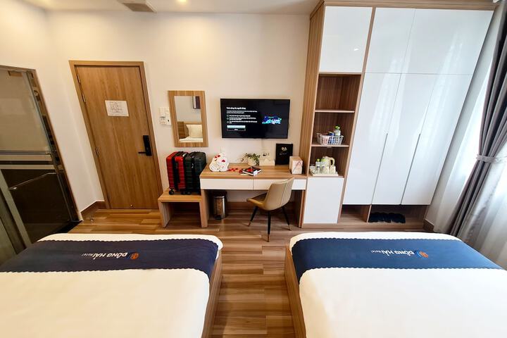 Room 15 of 27