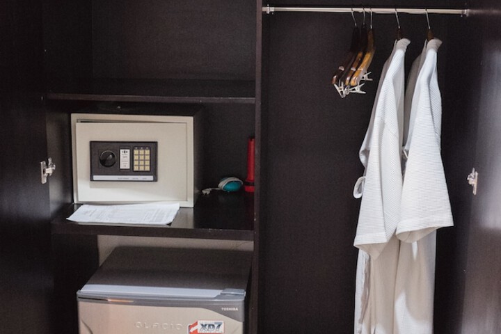 Room amenity
