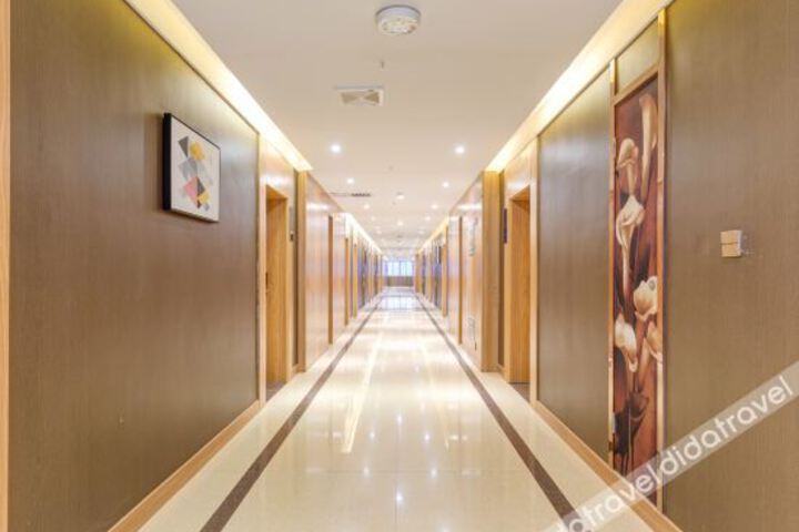Hotel Interior 10 of 16