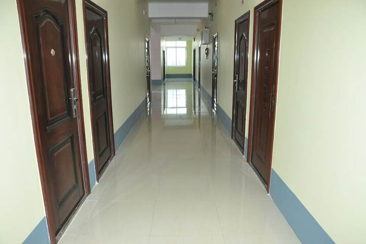 Ballroom/Hall 30 of 40
