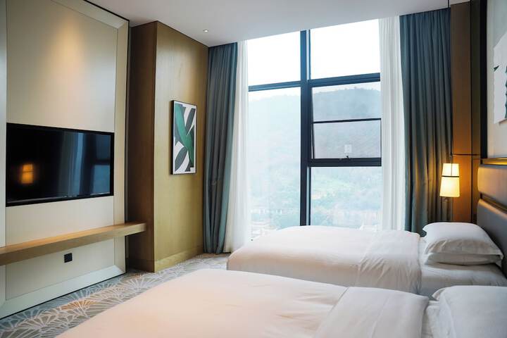 Room 12 of 57