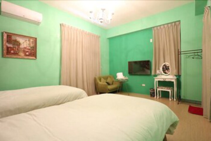 Room 21 of 29