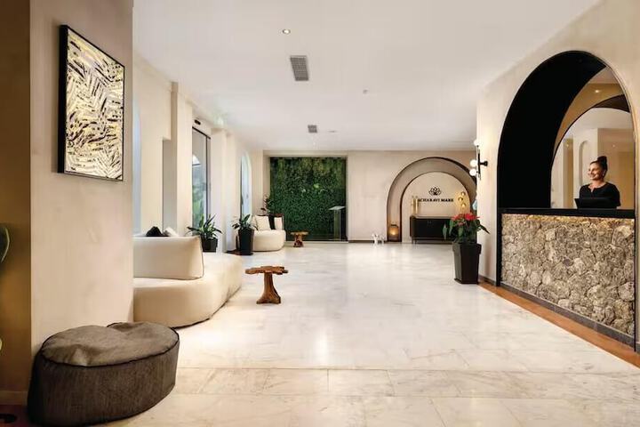Hotel Interior 7 of 123