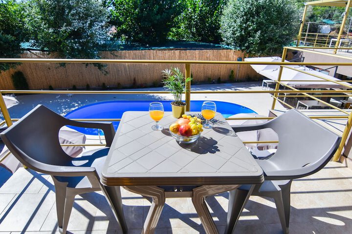Terrace/Patio 27 of 60