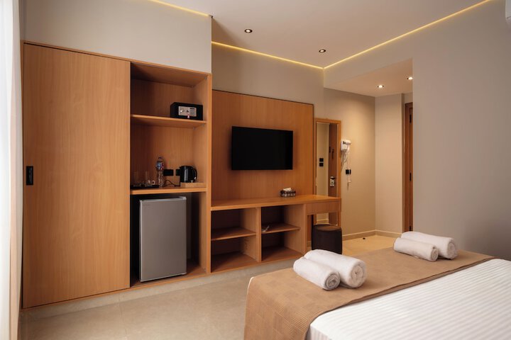 Room 19 of 44