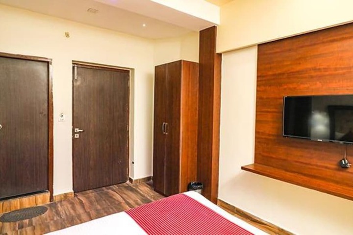 Room 12 of 31