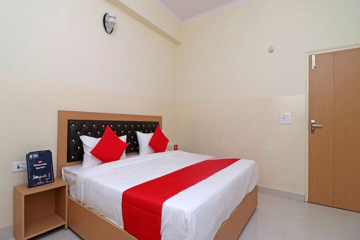 Room 14 of 25