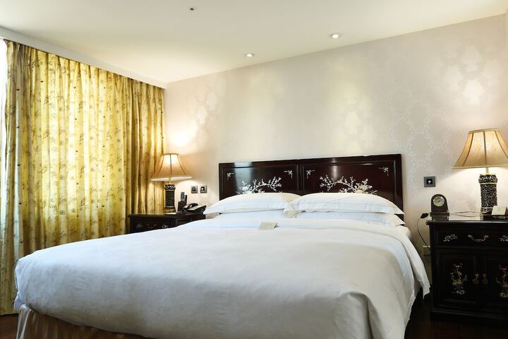 Room 58 of 216