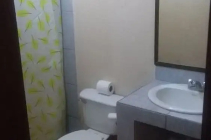 Room 4 of 15
