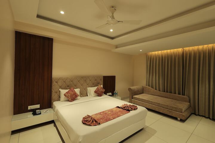 Room 36 of 75