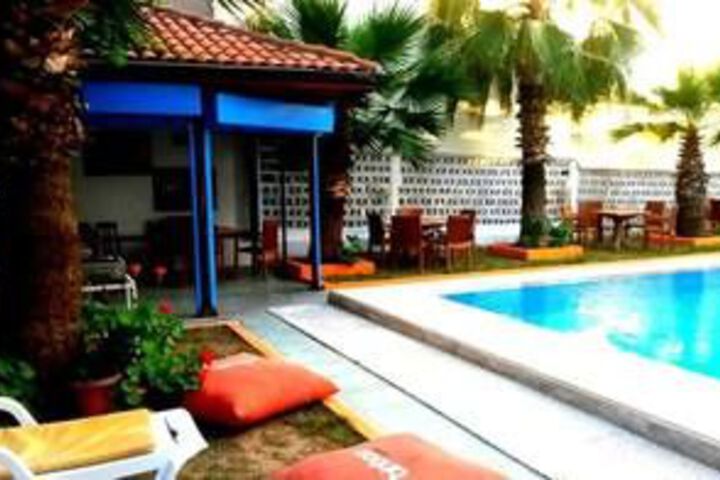 Pool 16 of 20