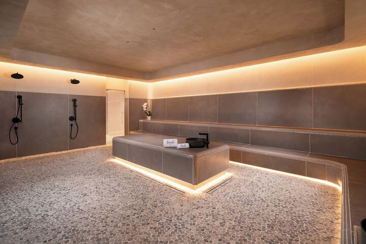 Room 41 of 64