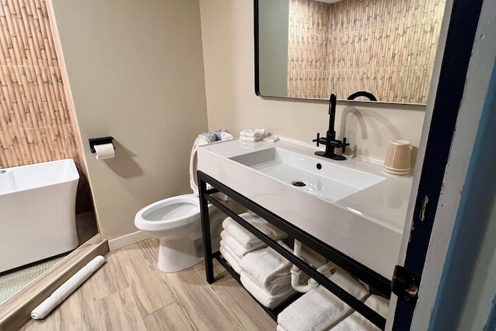 Room 40 of 57