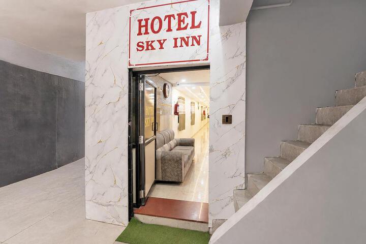 FabHotel Sky Inn I