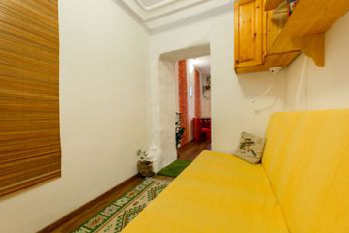 Room 20 of 38