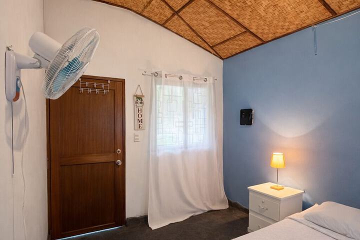 Room 26 of 46