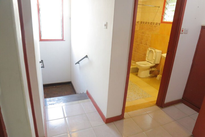 Room 7 of 22