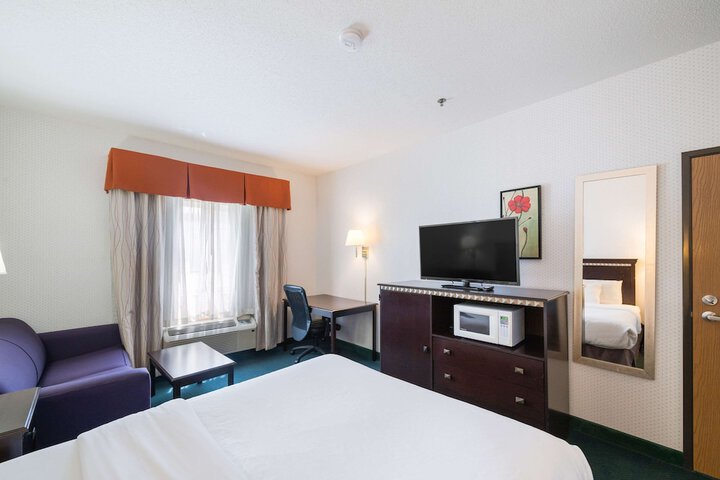 Room 16 of 42