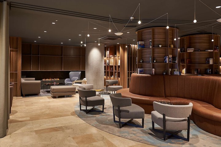 Guest Lobby