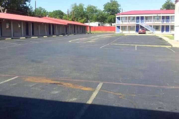 Property Grounds 45 of 52
