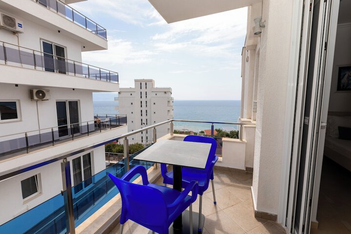 Terrace/Patio 99 of 100
