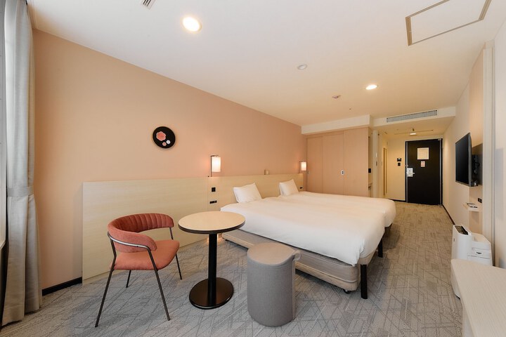 Room 20 of 72