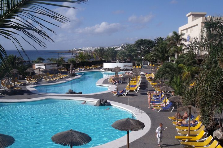 Pool Hotel