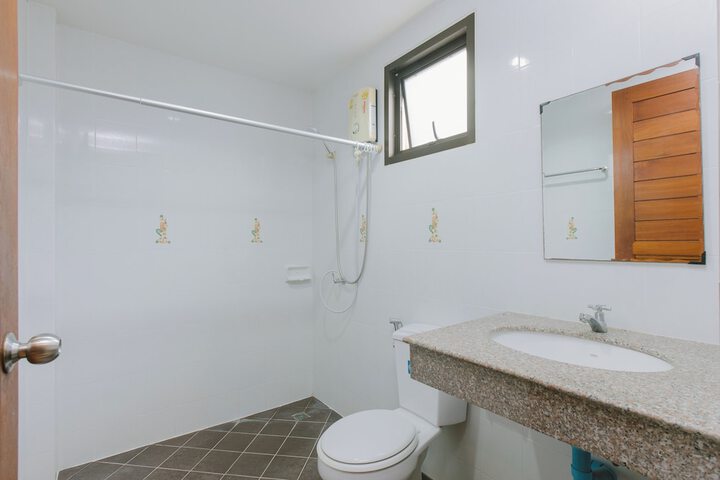 Room 125 of 157