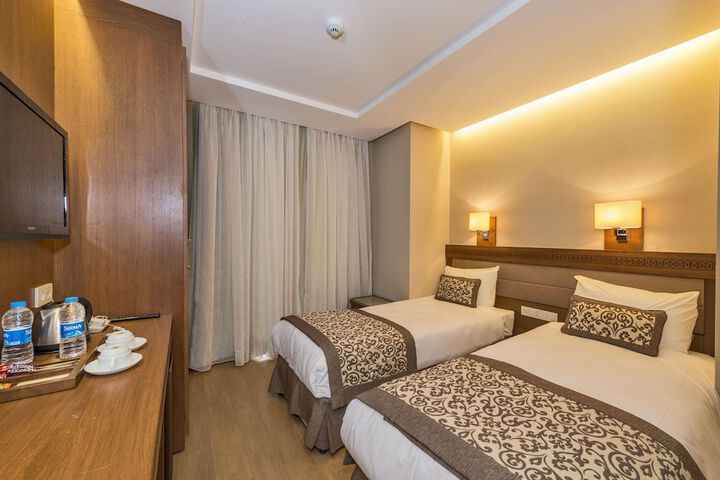 Room 26 of 60