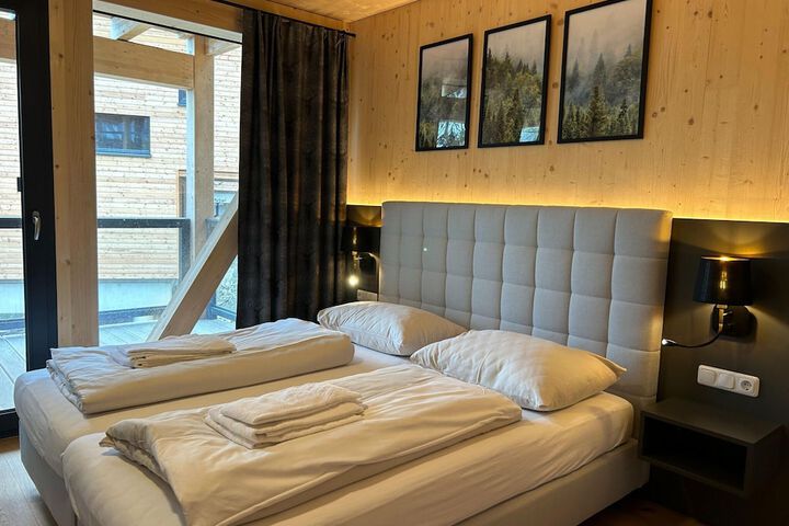 Room 2 of 42
