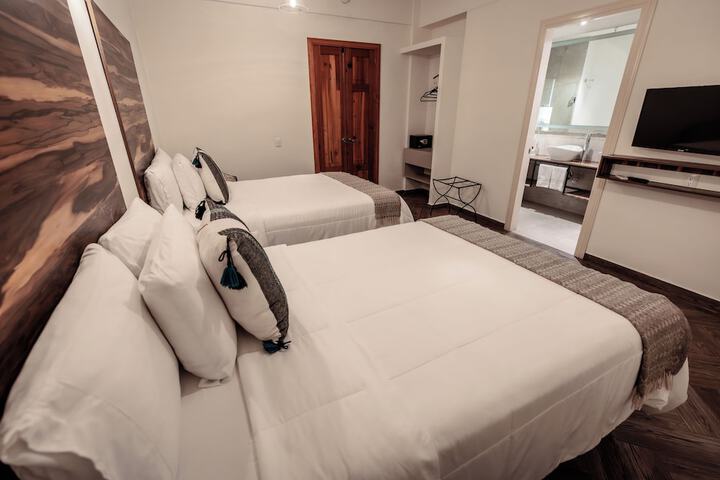 Room 26 of 73