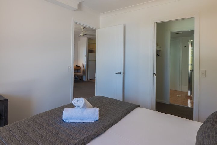 Room 5 of 52