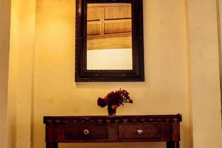 Room 3 of 20