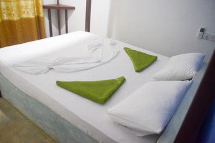 Room 16 of 29