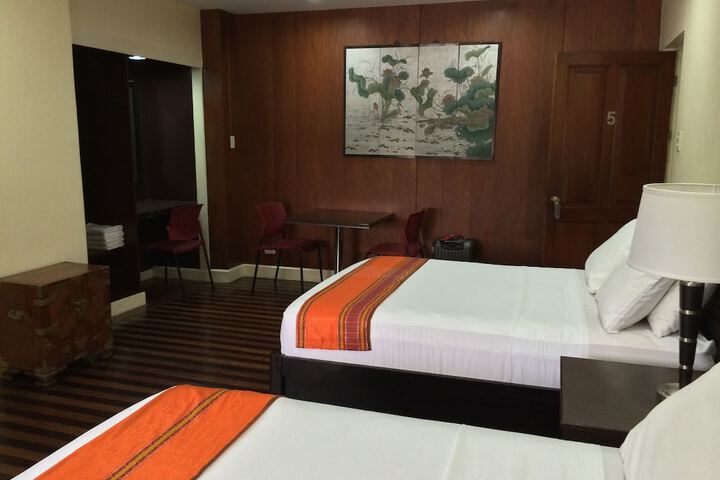 Room 4 of 161